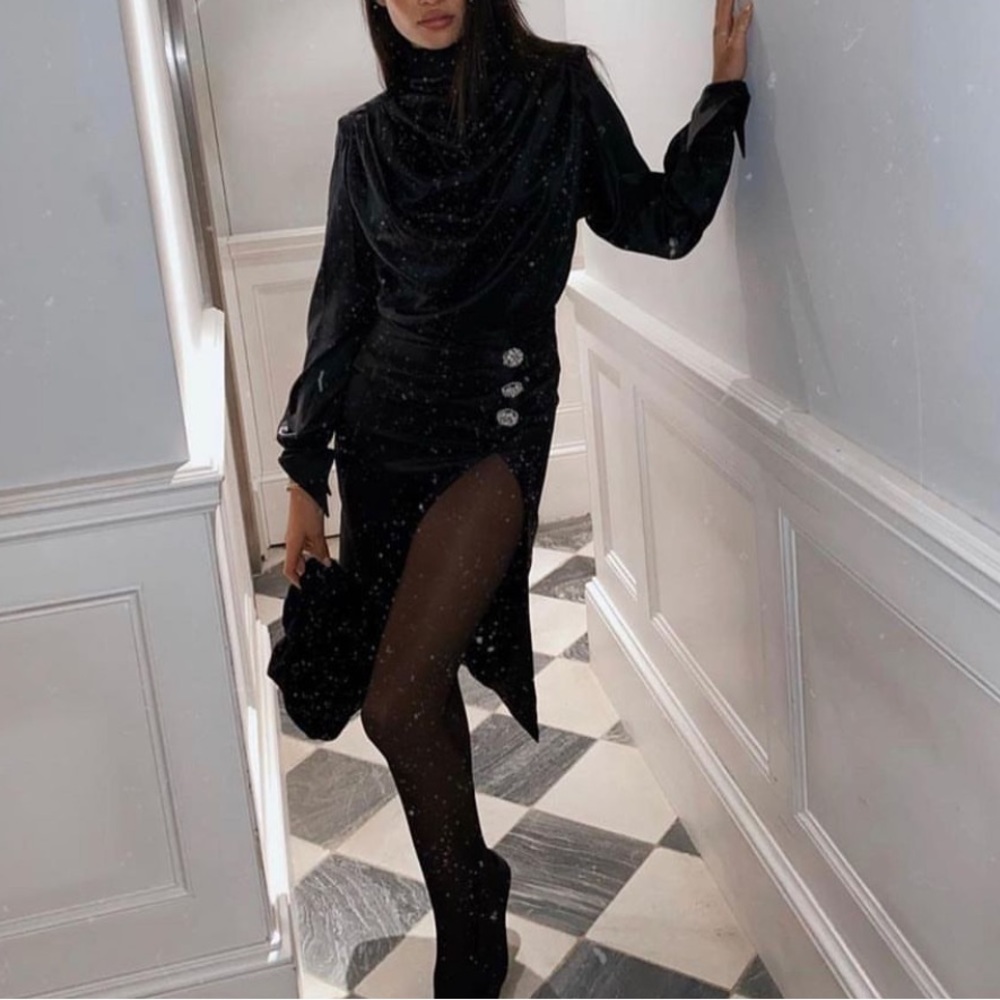 Epuzer black dress with shoulder pads